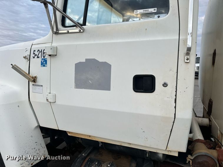 image for item EH6609 1993 Ford L8000 water truck