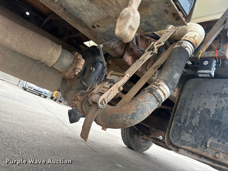 image for item EH6609 1993 Ford L8000 water truck