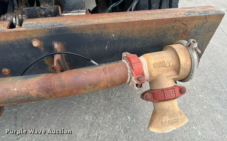 image for item EH6609 1993 Ford L8000 water truck