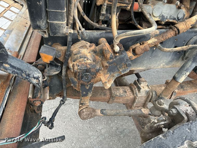 image for item EH6609 1993 Ford L8000 water truck