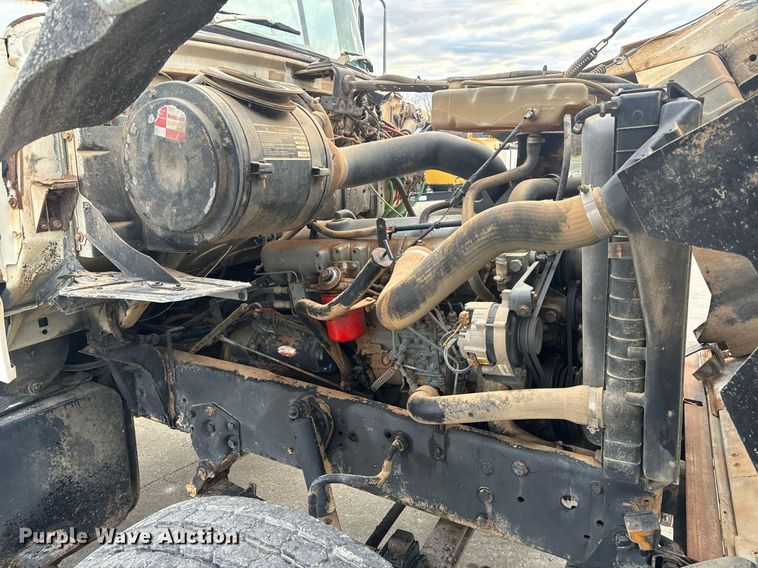 image for item EH6609 1993 Ford L8000 water truck