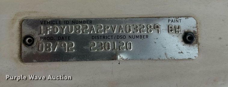 image for item EH6609 1993 Ford L8000 water truck