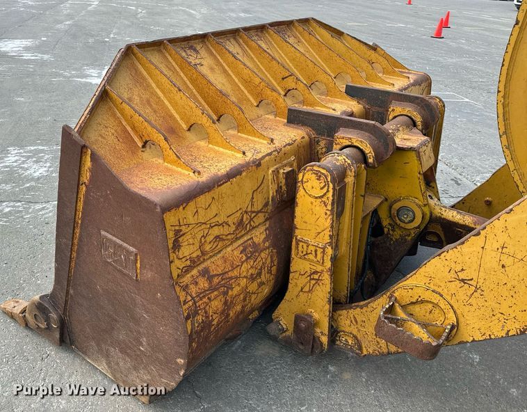 image for item EH6610 2006 Caterpillar 953C track loader