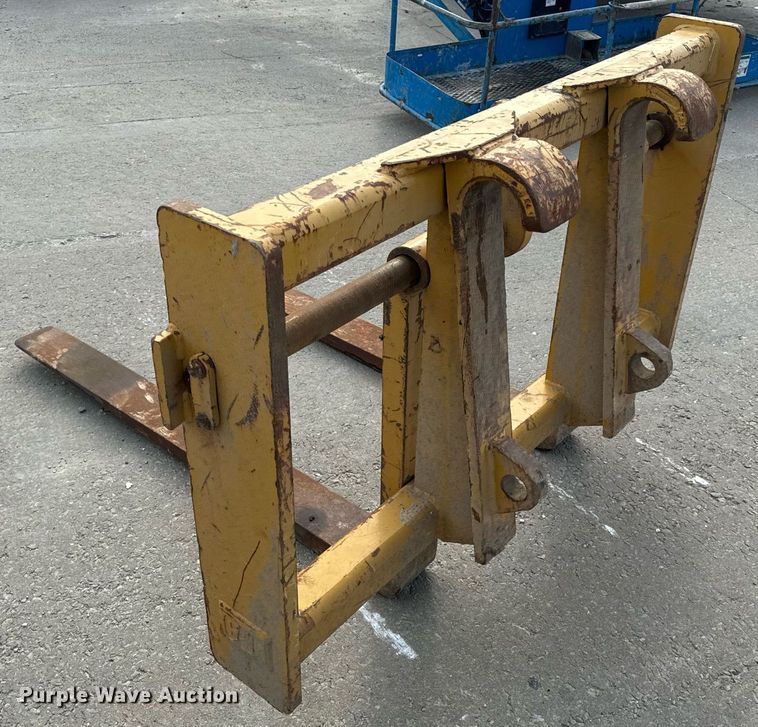 image for item EH6610 2006 Caterpillar 953C track loader