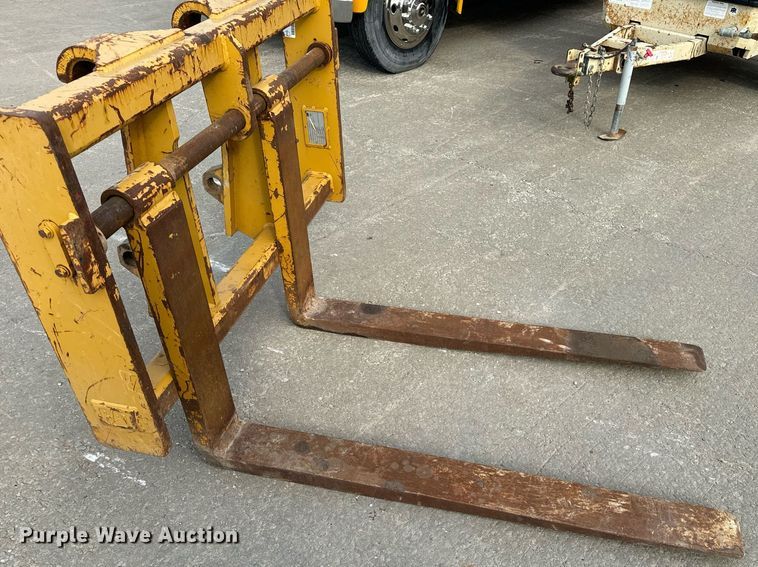 image for item EH6610 2006 Caterpillar 953C track loader