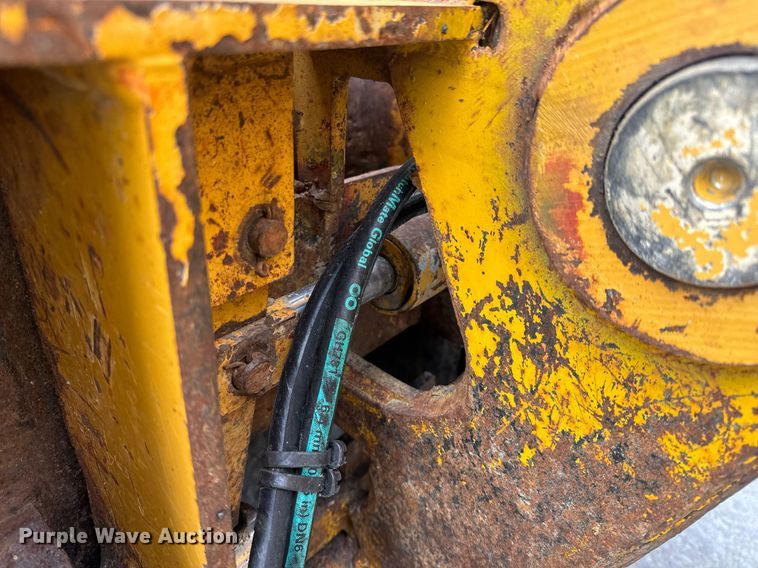 image for item EH6610 2006 Caterpillar 953C track loader