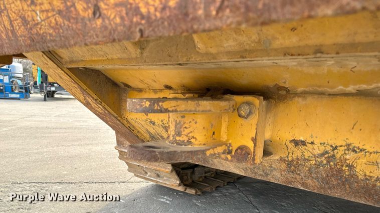 image for item EH6610 2006 Caterpillar 953C track loader