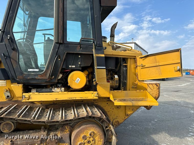 image for item EH6610 2006 Caterpillar 953C track loader