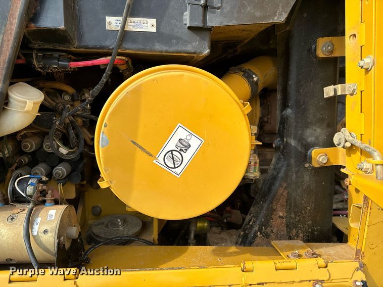 image for item EH6610 2006 Caterpillar 953C track loader