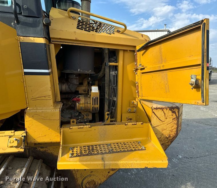 image for item EH6610 2006 Caterpillar 953C track loader