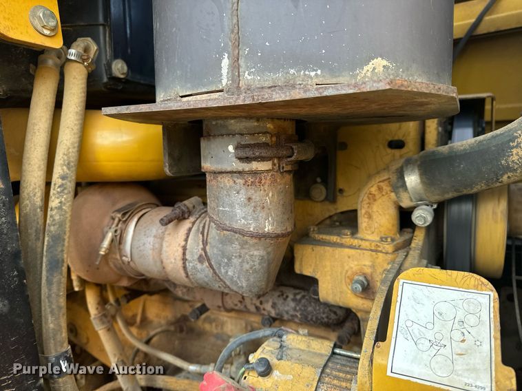 image for item EH6610 2006 Caterpillar 953C track loader