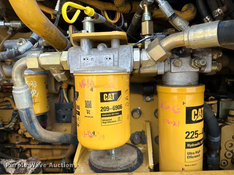 image for item EH6610 2006 Caterpillar 953C track loader