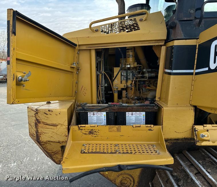 image for item EH6610 2006 Caterpillar 953C track loader