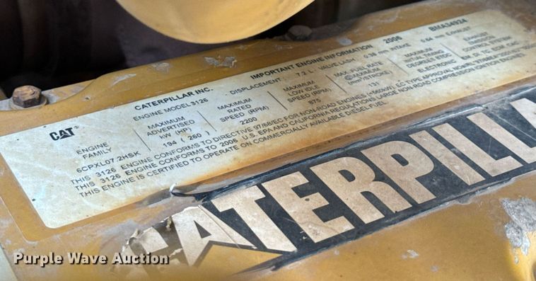 image for item EH6610 2006 Caterpillar 953C track loader