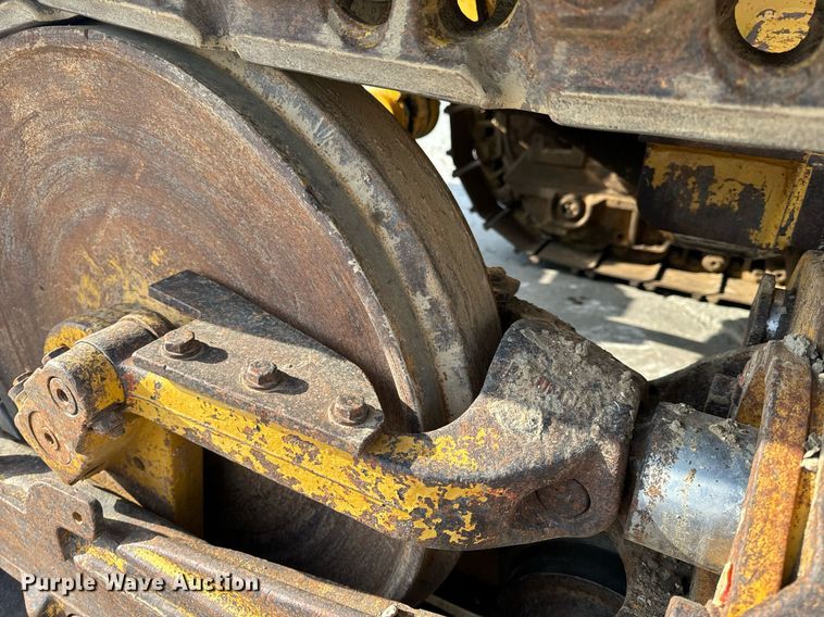 image for item EH6610 2006 Caterpillar 953C track loader