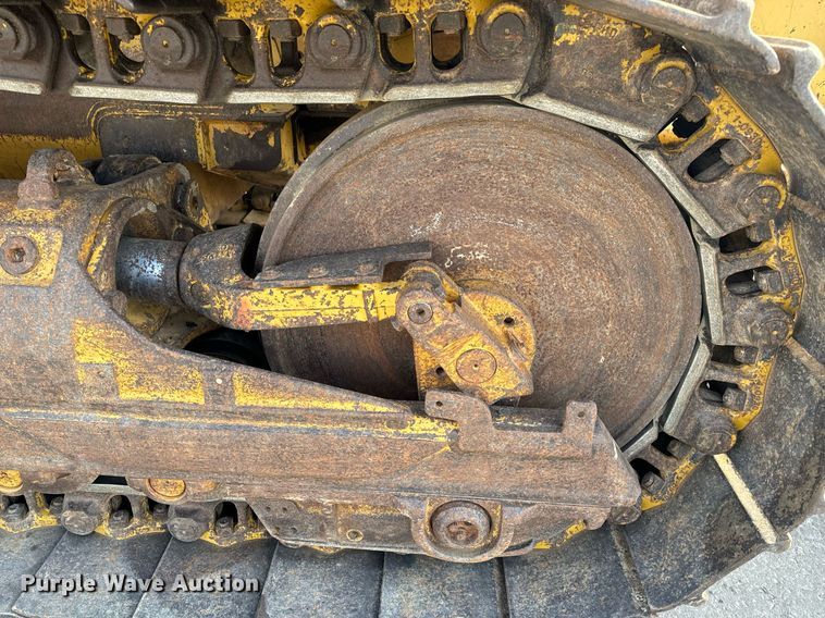 image for item EH6610 2006 Caterpillar 953C track loader