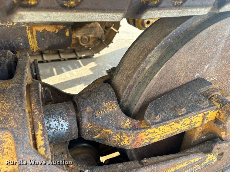 image for item EH6610 2006 Caterpillar 953C track loader