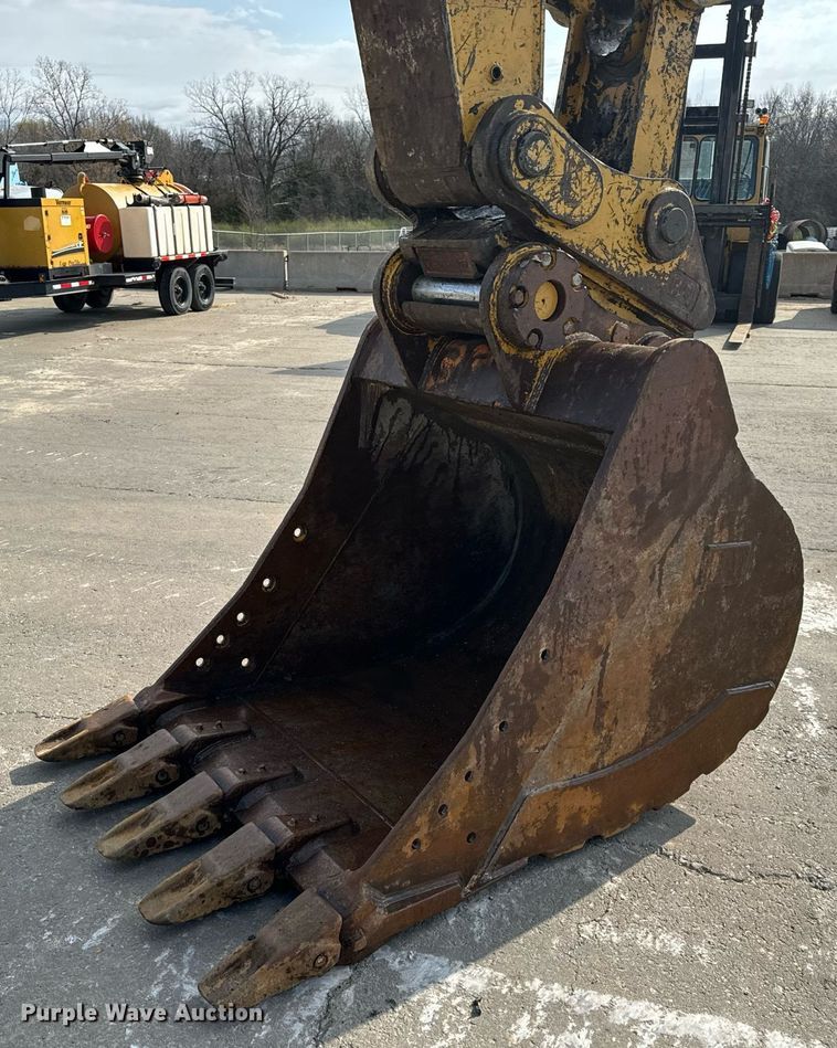 image for item EH6611 2013 Caterpillar 336E L  excavator