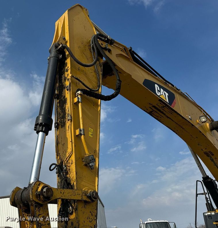 image for item EH6611 2013 Caterpillar 336E L  excavator