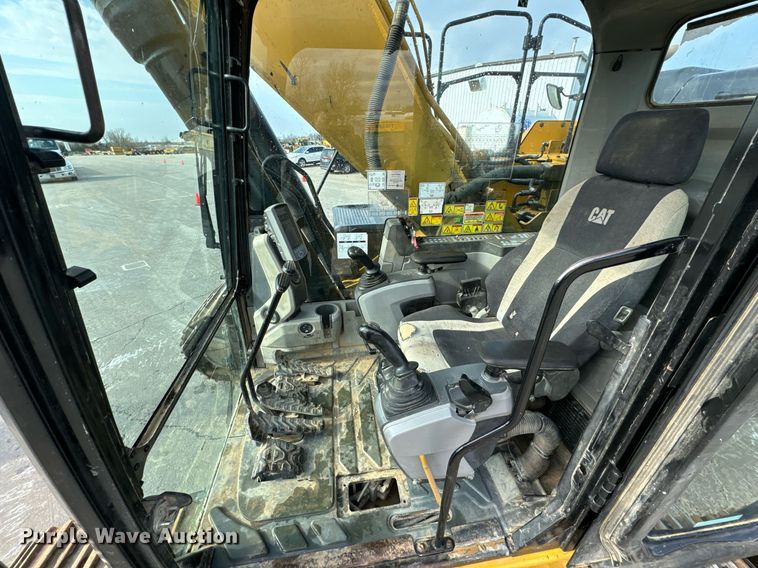 image for item EH6611 2013 Caterpillar 336E L  excavator