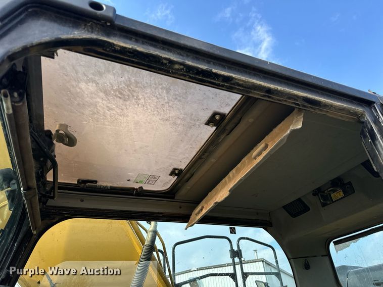 image for item EH6611 2013 Caterpillar 336E L  excavator