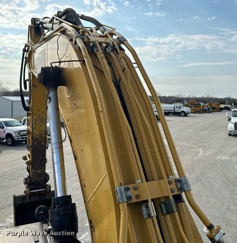 image for item EH6611 2013 Caterpillar 336E L  excavator