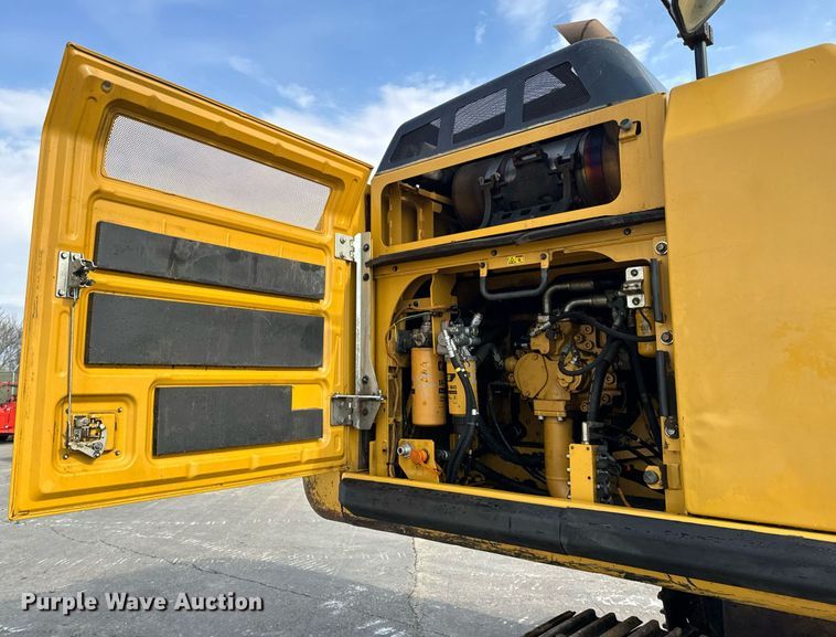 image for item EH6611 2013 Caterpillar 336E L  excavator