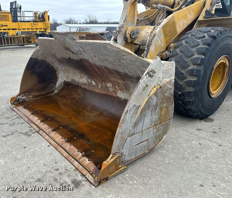 image for item EH6612 2011 Caterpillar 966H wheel loader