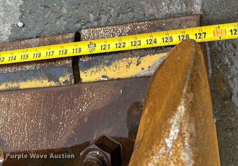 image for item EH6612 2011 Caterpillar 966H wheel loader