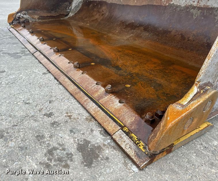 image for item EH6612 2011 Caterpillar 966H wheel loader