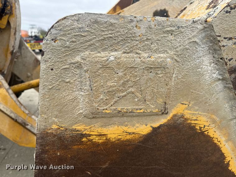 image for item EH6612 2011 Caterpillar 966H wheel loader