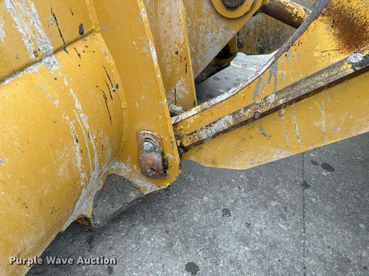 image for item EH6612 2011 Caterpillar 966H wheel loader