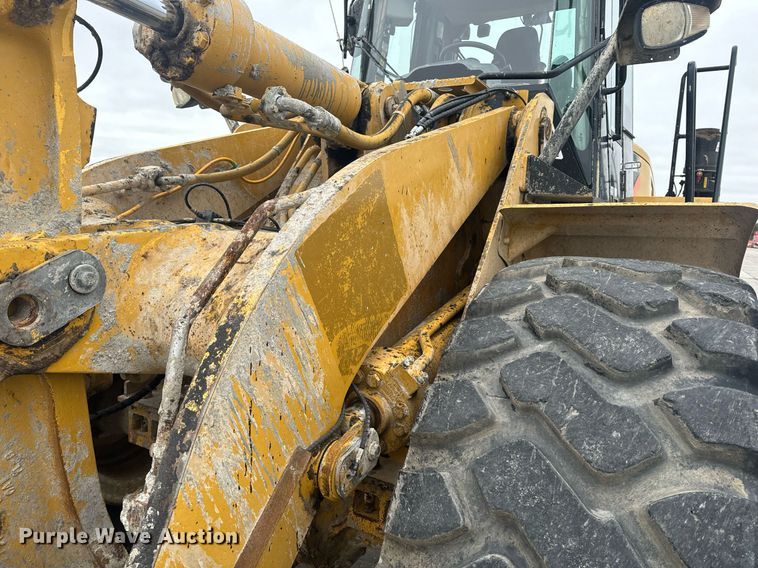 image for item EH6612 2011 Caterpillar 966H wheel loader