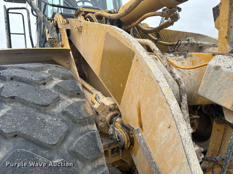 image for item EH6612 2011 Caterpillar 966H wheel loader