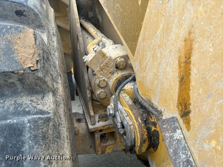 image for item EH6612 2011 Caterpillar 966H wheel loader