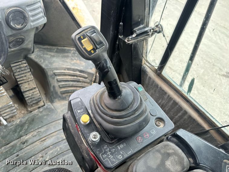 image for item EH6612 2011 Caterpillar 966H wheel loader