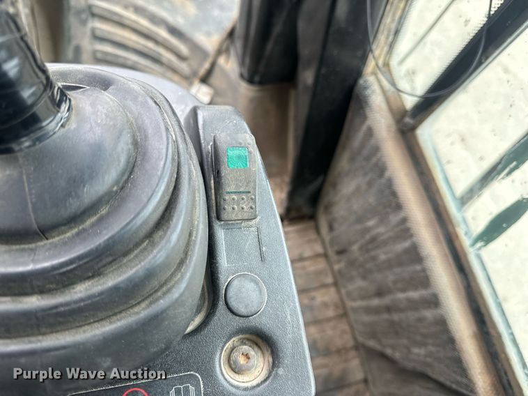 image for item EH6612 2011 Caterpillar 966H wheel loader