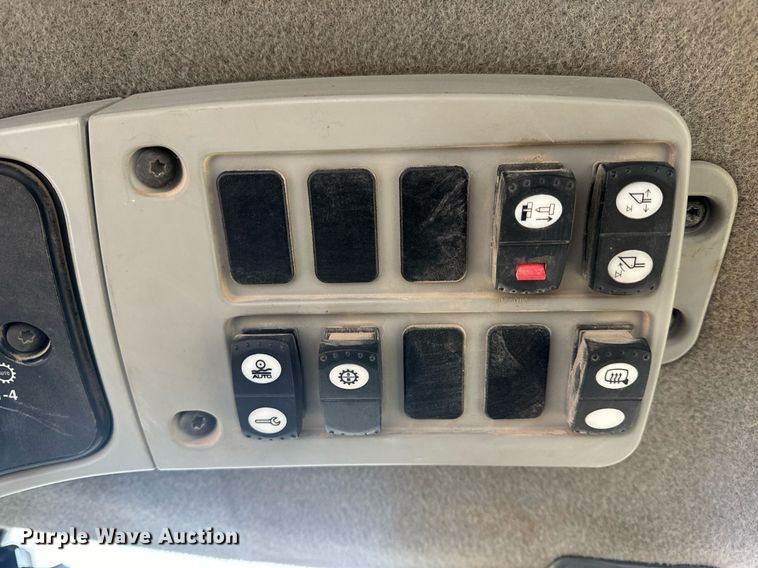 image for item EH6612 2011 Caterpillar 966H wheel loader