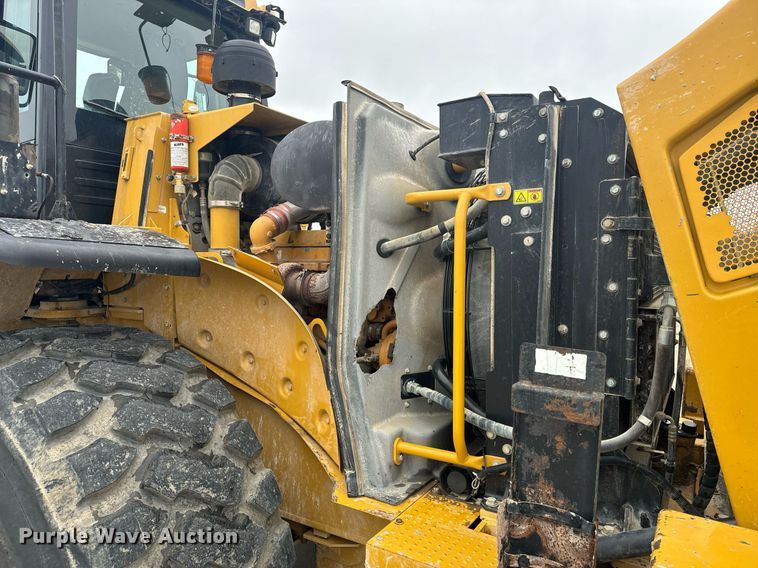 image for item EH6612 2011 Caterpillar 966H wheel loader