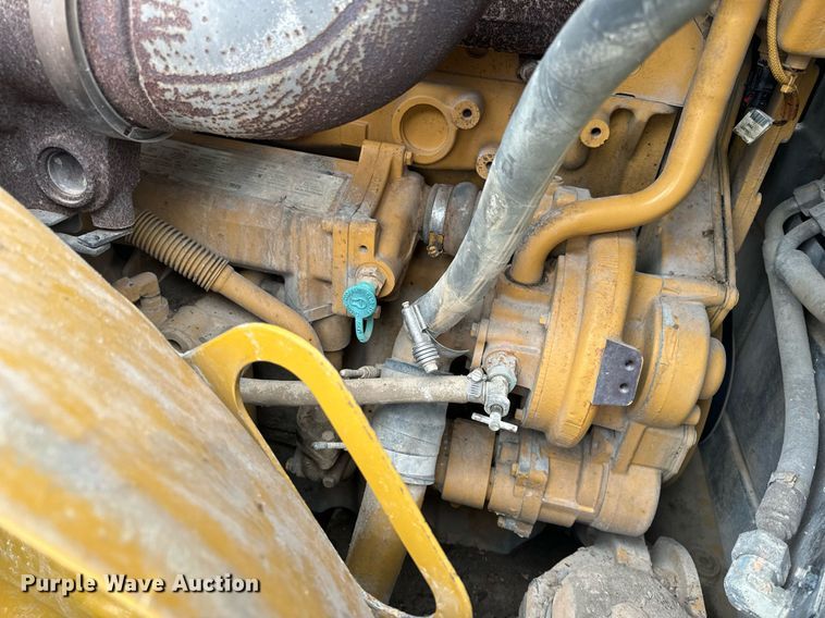 image for item EH6612 2011 Caterpillar 966H wheel loader