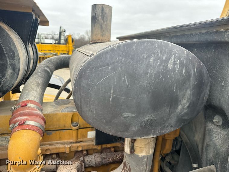 image for item EH6612 2011 Caterpillar 966H wheel loader