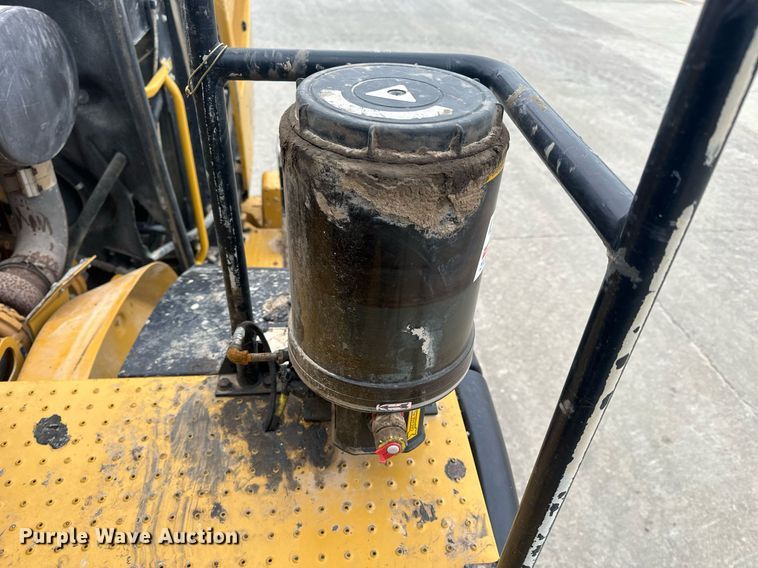 image for item EH6612 2011 Caterpillar 966H wheel loader