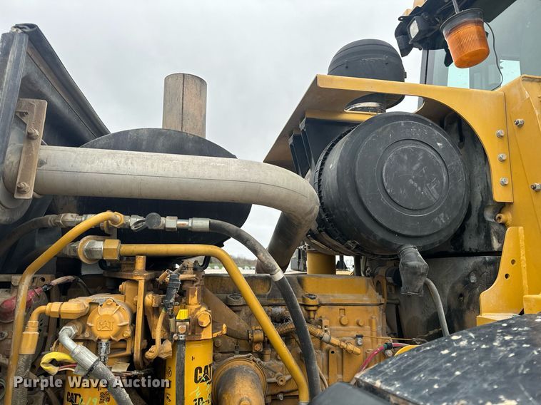 image for item EH6612 2011 Caterpillar 966H wheel loader