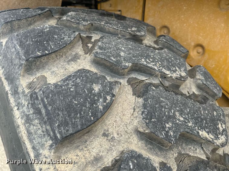 image for item EH6612 2011 Caterpillar 966H wheel loader