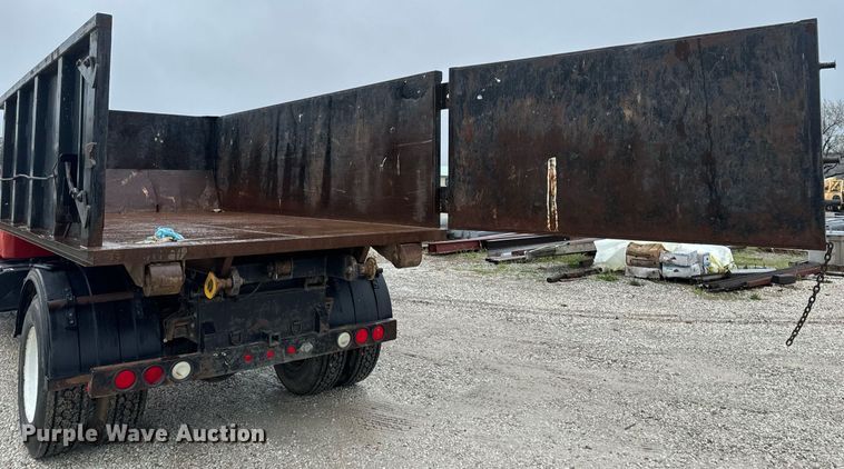 image for item EH6641 1999 International 4900 roll-off container truck