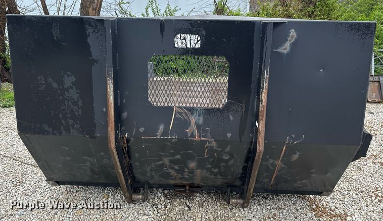 image for item EH6641 1999 International 4900 roll-off container truck