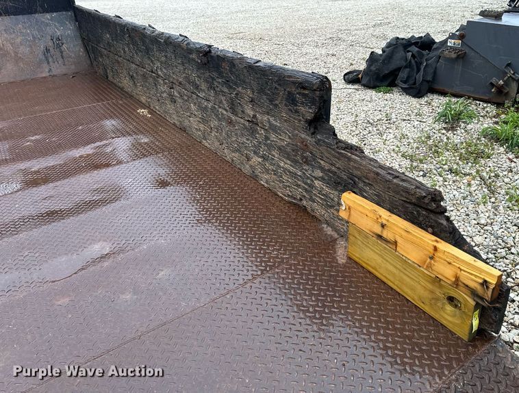 image for item EH6641 1999 International 4900 roll-off container truck