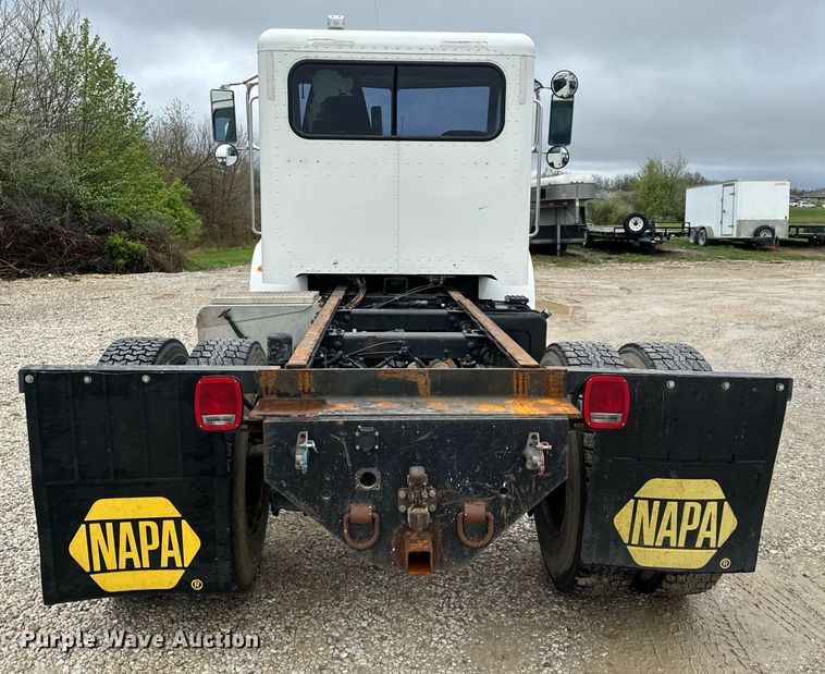 image for item EH6642 2005 Peterbilt PB335 truck cab and chassis