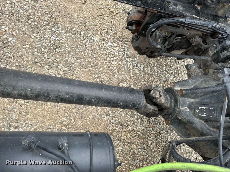 image for item EH6642 2005 Peterbilt PB335 truck cab and chassis