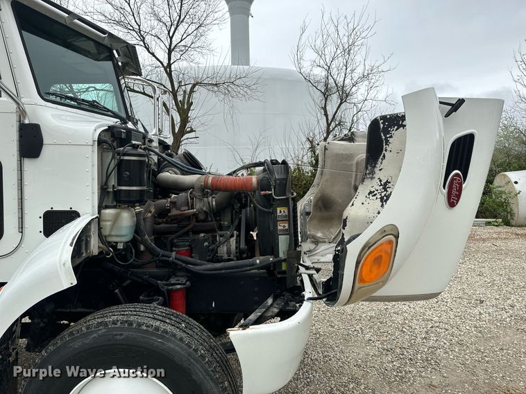 image for item EH6642 2005 Peterbilt PB335 truck cab and chassis